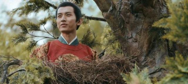 成毅|成毅摆脱古偶剧滤镜,《山河明月》中的朱棣有点黑!