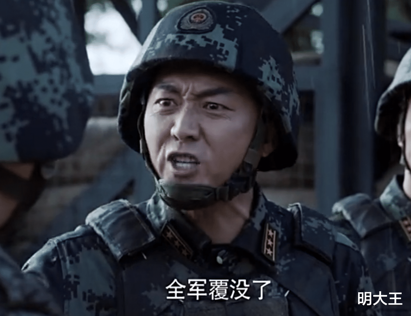 任嘉伦|《特战荣耀》镜头穿帮，演习成了演戏，有烂尾的趋势