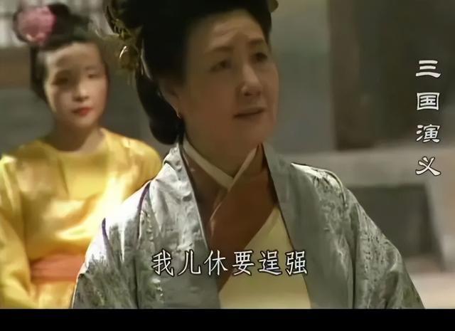 大学生制作“梗图”，精准演绎大学生活，网友：是不是安监控了？