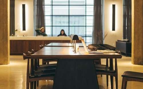 |一直不上班是什么感觉?36岁前同事说:上班真的很耽误赚钱