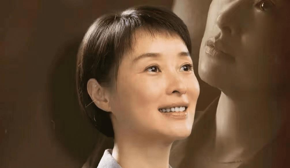 刘涛|不会演“女干部”就别尬演，把刘涛、吴越和万茜放一起，差别就出来了