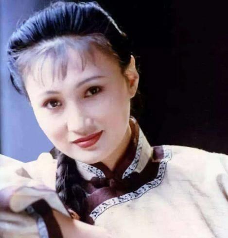 林芳兵|80年代第一美女，因长相太美被人算计，丈夫用632封情书追到手