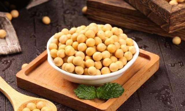 中老年人|血脂高的人,吃什么食物可以降血脂?这5种食物,不妨一试