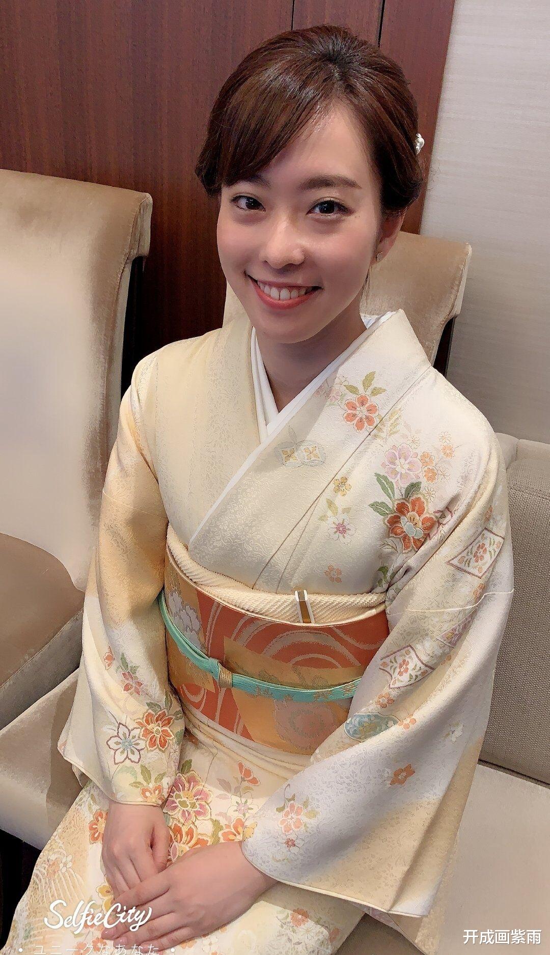 石川佳纯|石川佳纯参加商业活动，球迷：纯妹是国乒马龙小迷妹，是贤妻良母
