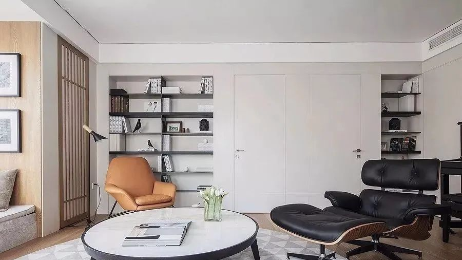 没想到他家110平,28万随便装的现代简约风格,竟成了小区样板房