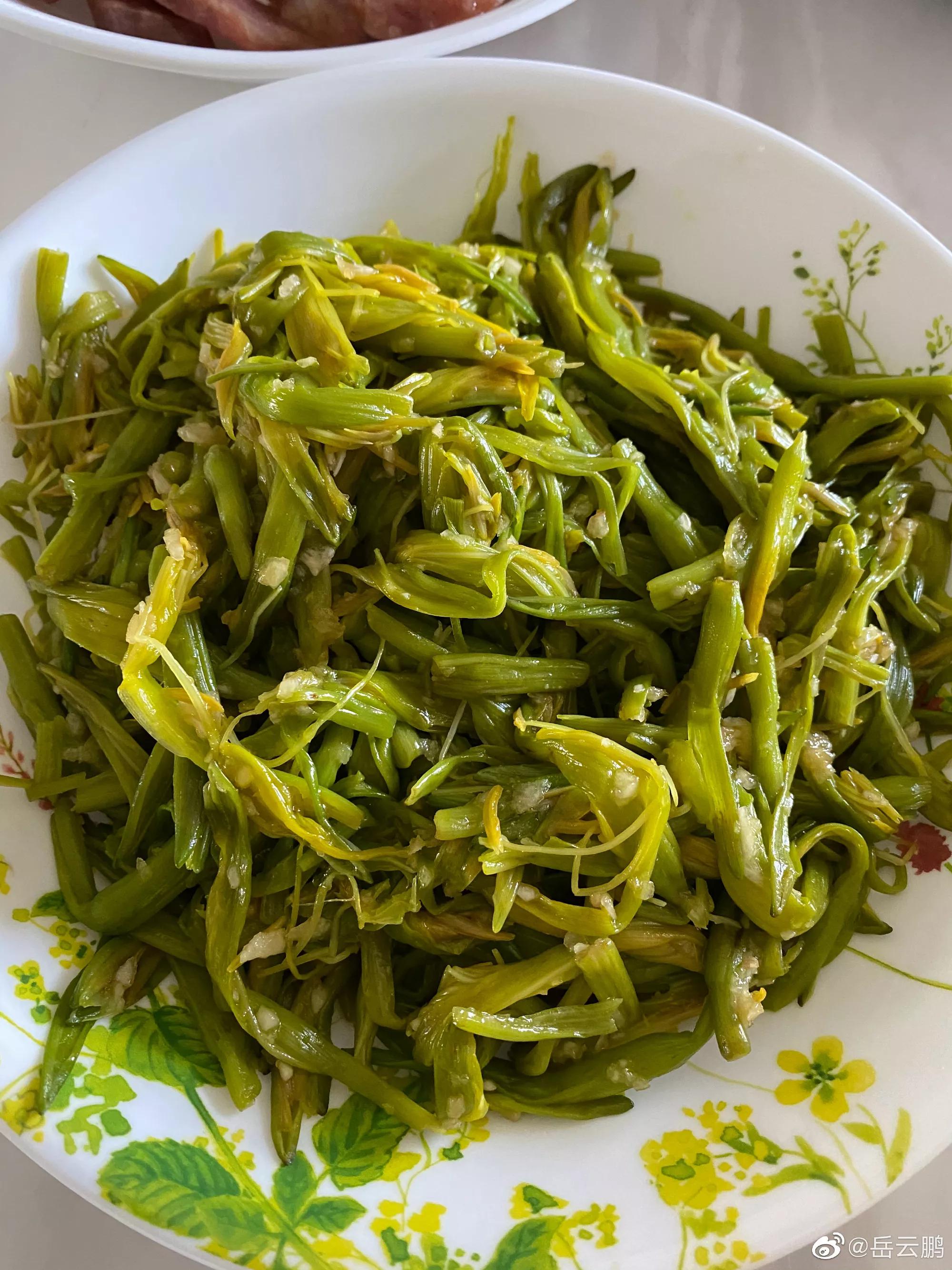 岳云鹏|岳云鹏怎么变了,从美食分享家,变成运动爱好者了