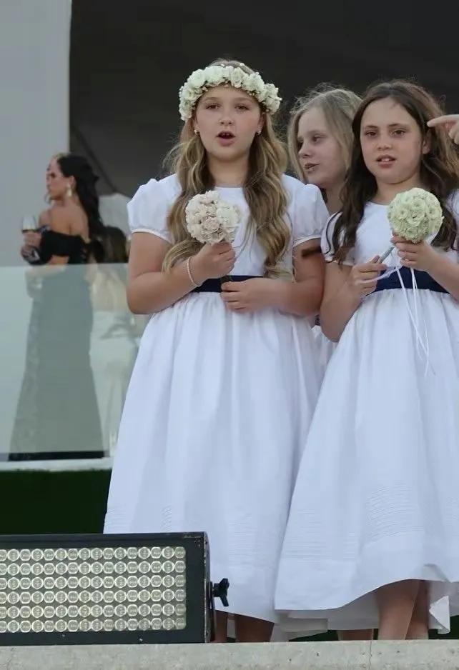 吴尊|大布婚礼大姨姐意外走红！挺孕肚穿礼服气质高冷，豪门大小姐风范