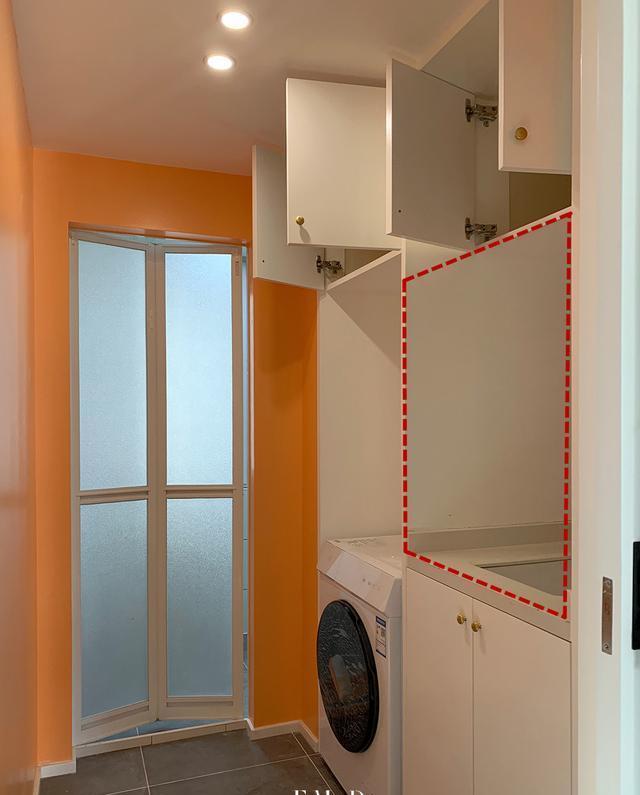 阳台空出来休闲,卫生间门口安排洗衣房,1m宽过道就能派上用场