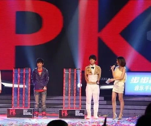 吴昕|出轨、离婚、退出娱乐圈:曾经的顶流,终于坠落神坛