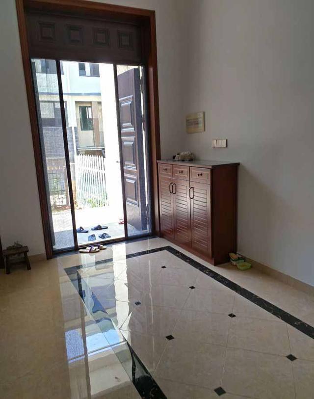 忍不住晒晒婆家准备的新房,头一次见厕所这么装的,真时髦!