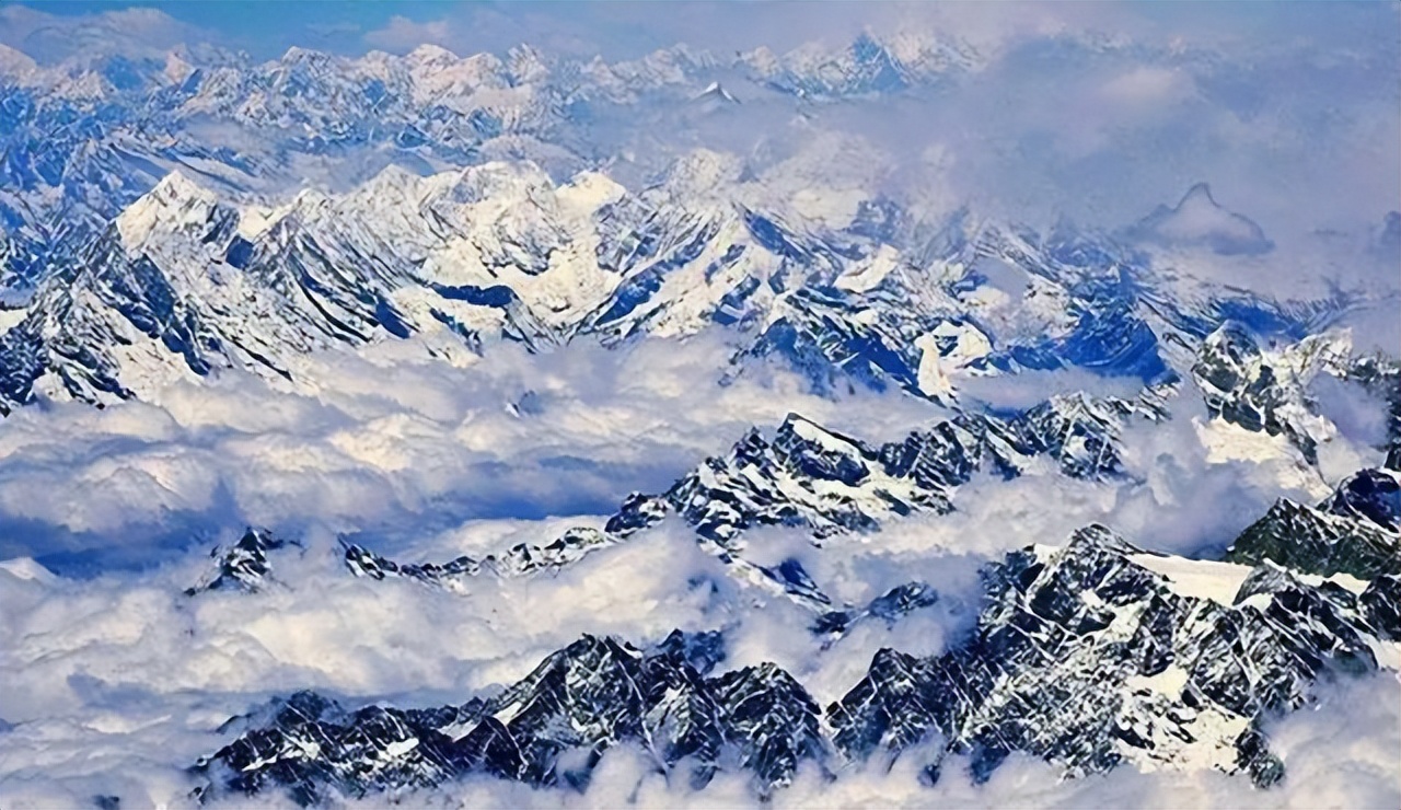喜马拉雅山内部空心,偌大的内部世界,究竟藏着什么秘密?