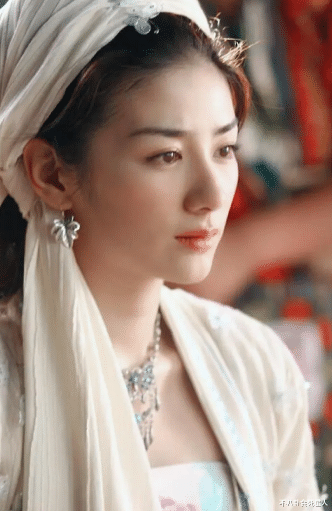 林青霞|“丑基因太强大”?肥胖、眯眯眼,这些神颜女星也“拯救”不了儿女