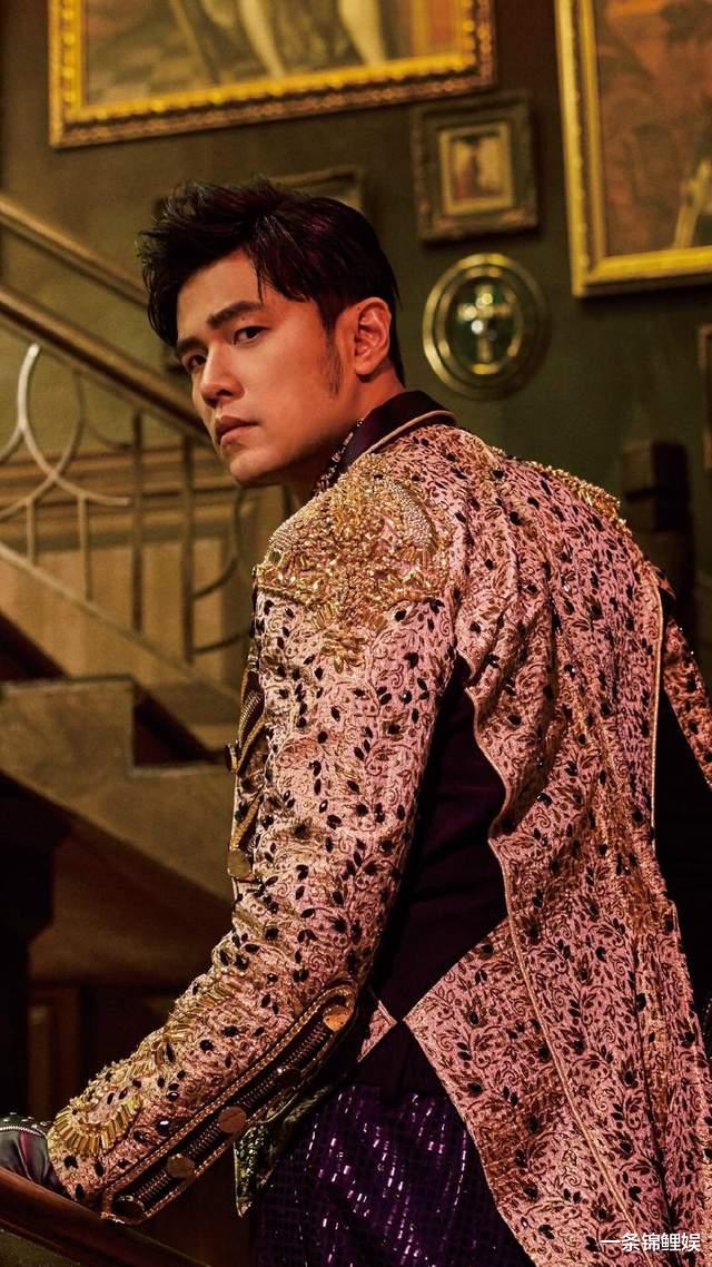 周杰伦|周杰伦新专辑再次引爆热搜！粉丝分两阵营，究竟是谁在为难他？