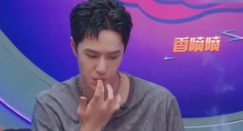 王一博|王一博为《无名》带来的只有流量？王一博和“香菜鞋”是怎么说？