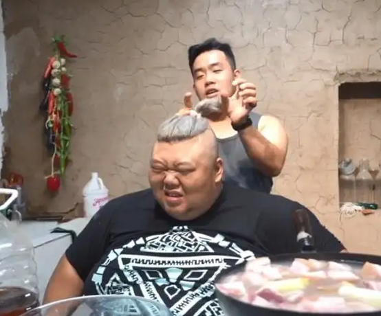 网红胖猴仔“复胖”，血压变高体重回升，网友：越减越肥