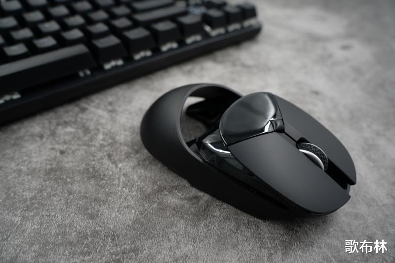 雷柏|500块搞定一套游戏无线键鼠,灯光必须标配,请问还有谁?!