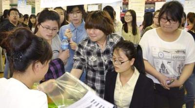 求职|公司拒绝交大博士生求职,“第一学历”引热议,还有必要升学吗