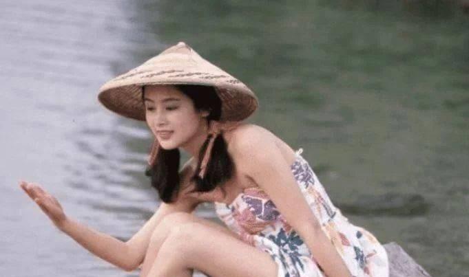 陈红|人称大陆第一美人,究竟有多美,年轻时的照片看看再说