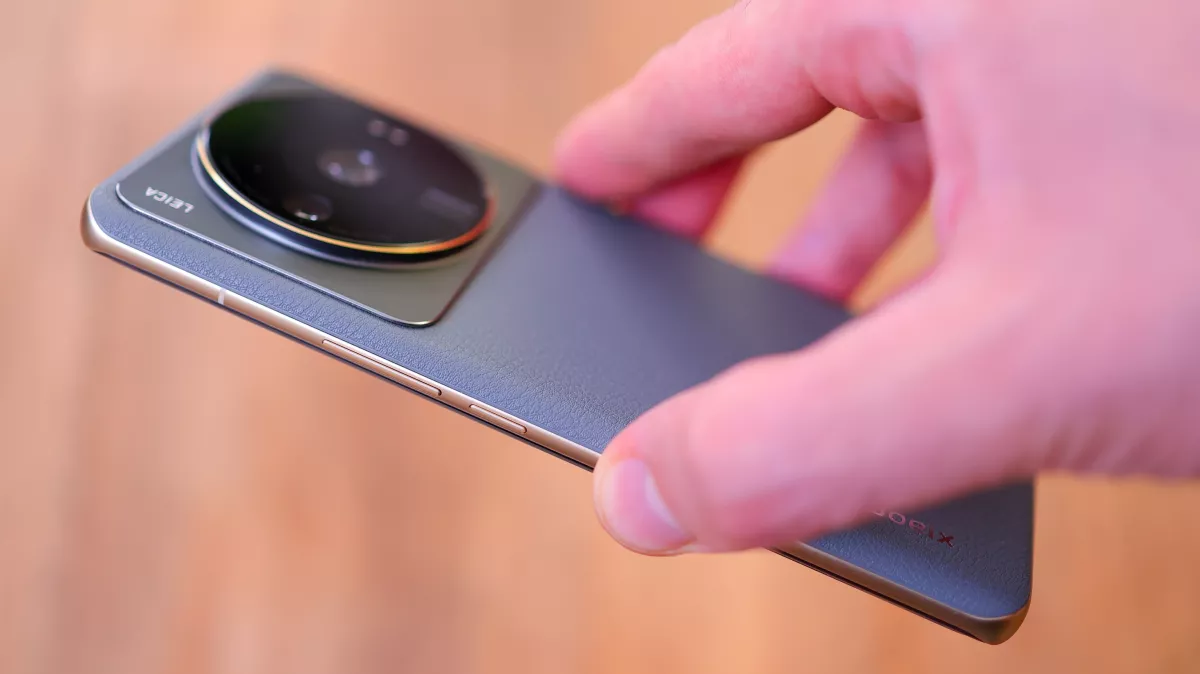 AMD|5个月后小米12S Ultra就过时，在下一代之前，来聊聊这一英寸强者