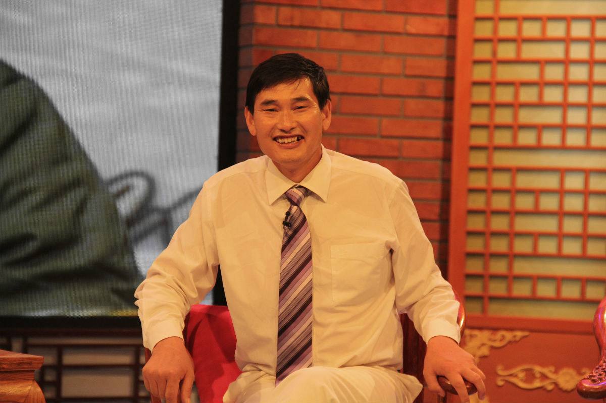 美颜|大衣哥将再次登上春晚?陈亚男阴谋被戳穿,官方出手大快人心