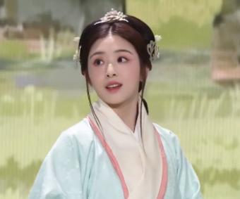 央视|从《玉面》到《古韵》，张含韵用亲身告诉大家，央视古韵有多绝