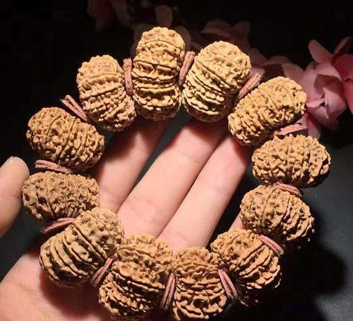 文玩|越丑越值钱？这三种丑哭了的文玩，价格竟然这么贵！