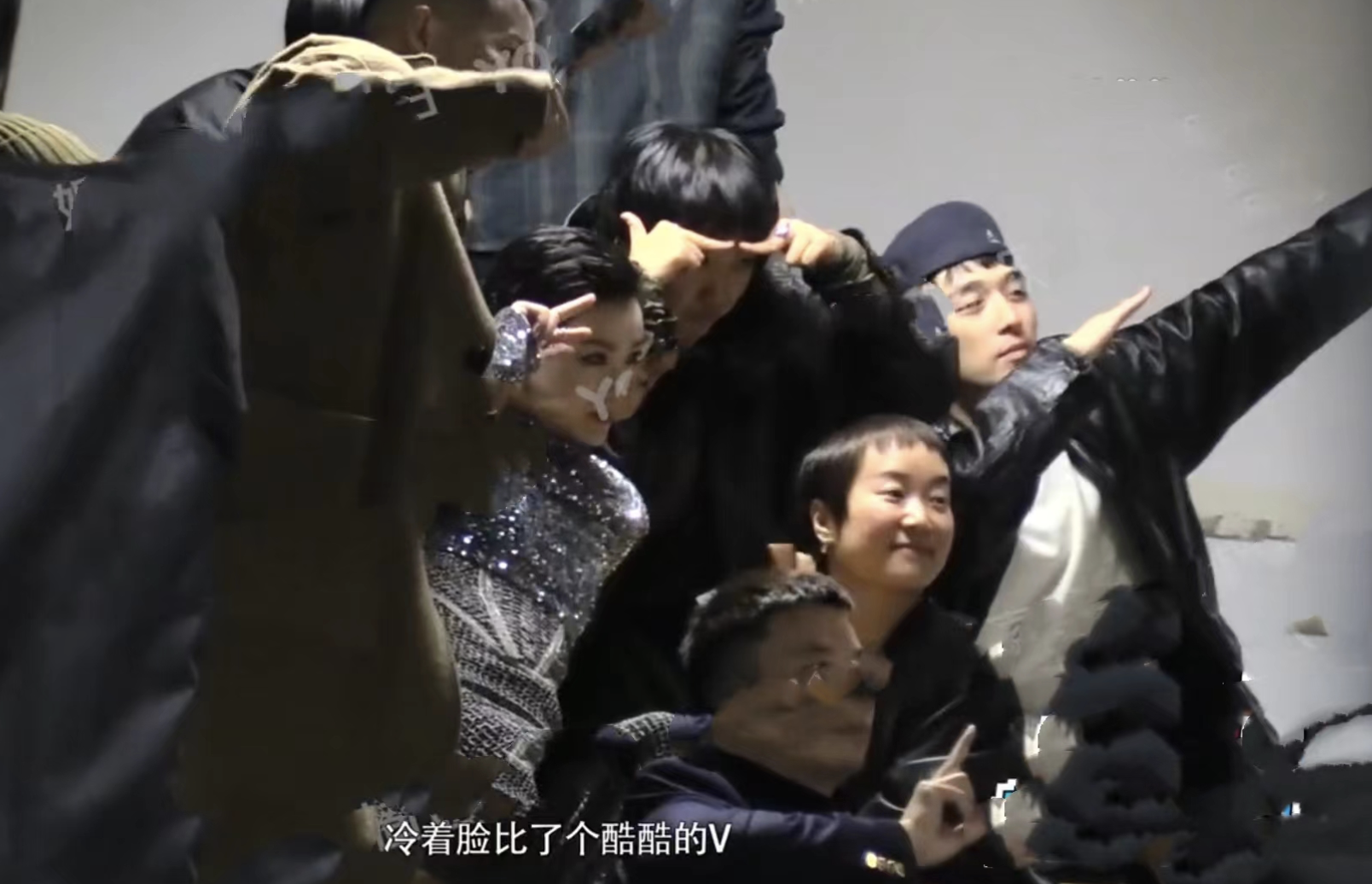 郭采洁|还没分手!郭采洁工作获男友陪伴,曾被曝给男方买两套房并开公司