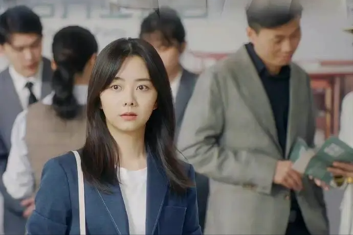 谭松韵|谭松韵:31岁再上新剧,携手林更新打破少女感,戏路再升级