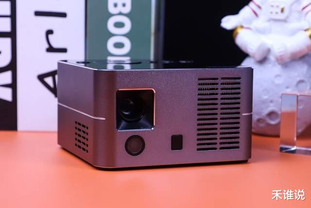 索诺|行走的家庭影院，索诺克P1T家用投影仪评测