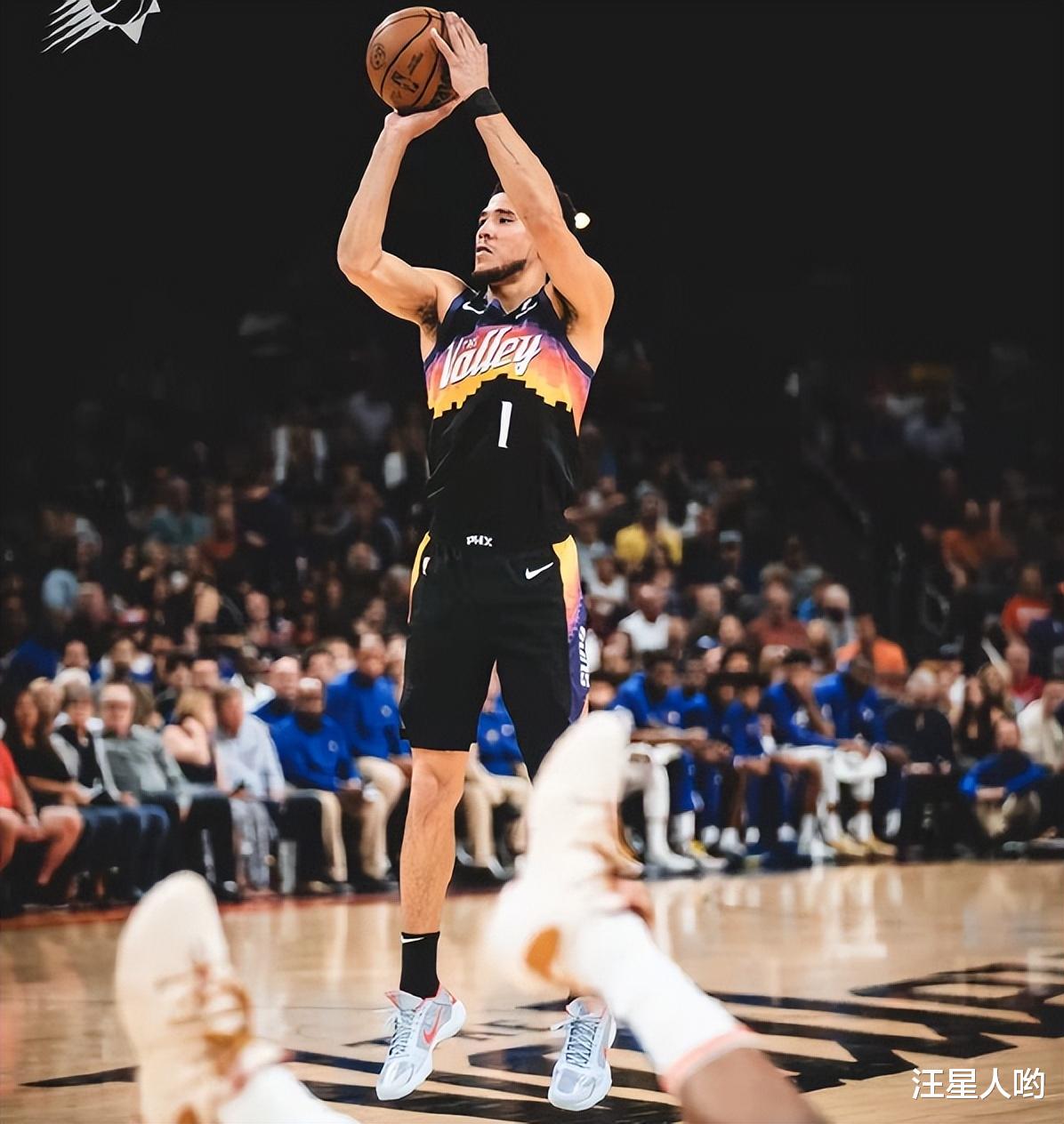 76人队|114-104！NBA西部第1大逆转，创3大纪录，哈登助攻数据反超科比