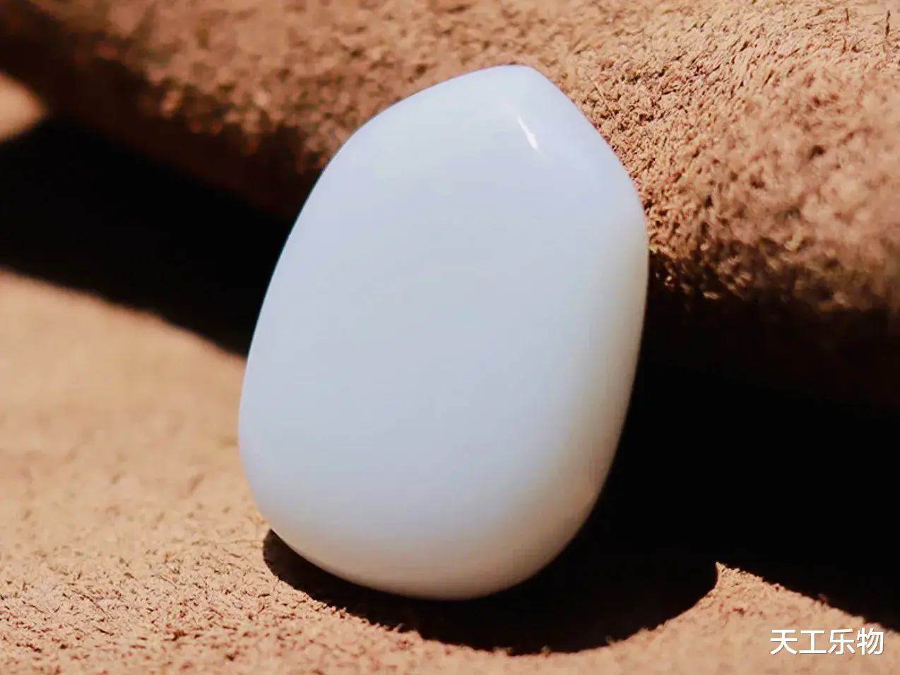 古钱币|“狡猾?的”和田玉!最反常识的十大和田玉种!