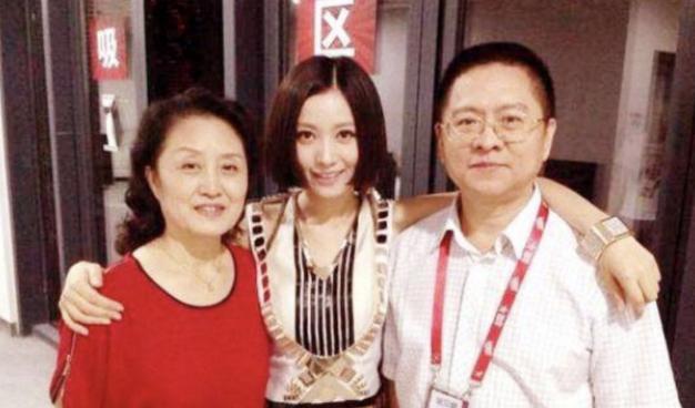 姚贝娜|姚贝娜:33岁遗憾离世,无私捐献了眼角膜,为何拒绝做化疗?