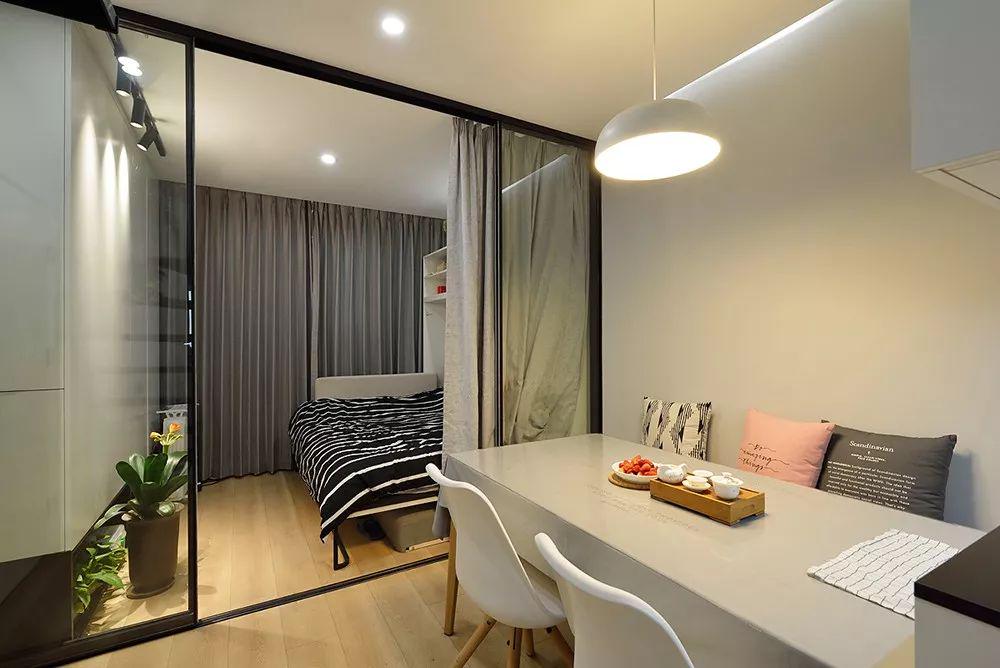 48㎡复式老房挤了一家五口,经改造一房变三房,顶层阁楼太给力了