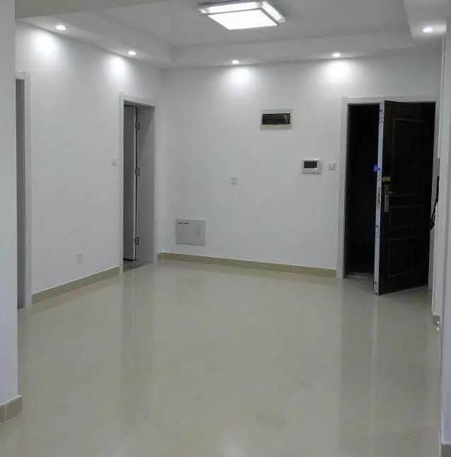 新房的硬装终于收尾了，简装混搭，但亲戚参观后却说很好看!