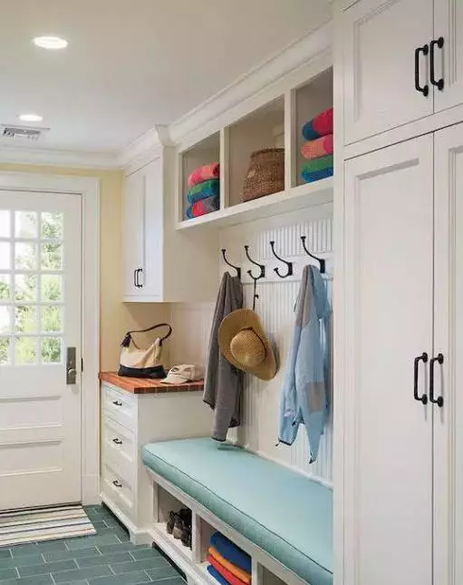 不能坐着换鞋的门厅，是失败的！