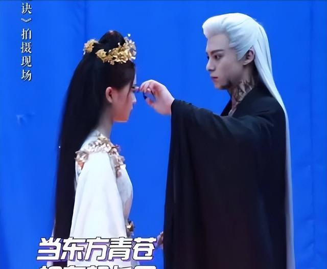 王鹤棣|虞书欣、王鹤棣花絮太甜蜜，两人深情激烈拥吻，虞书欣发出三连问