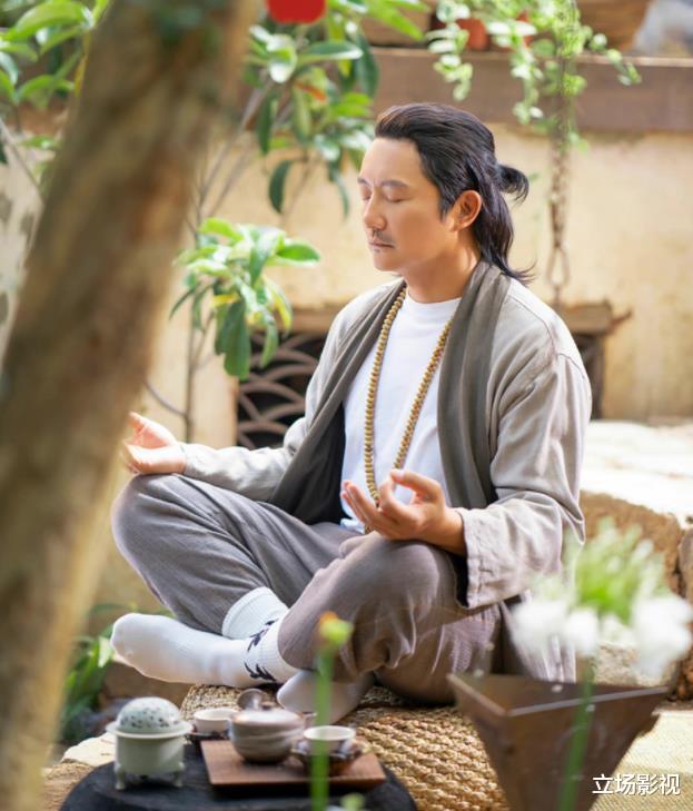 靳东|今晚首播!40集开年大剧登陆北京台,靳东领衔,16位实力派坐镇