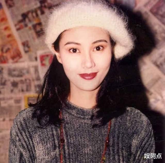 李嘉欣|51岁的李嘉欣:“持靓行凶”多年,却难敌宝咏琴的“魔咒”!