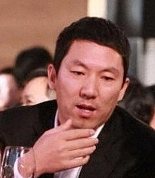 鄢颇|梅婷前夫鄢颇，离婚后与李小冉有过一段情，如今低调生活收获幸福