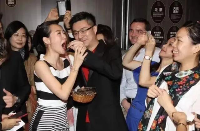 大S|大S，从“体面”到“假面”