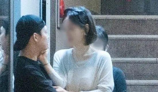 黄荷娜|判了！害顶流男友坐牢、逼死老公，这个豪门千金终于遭报应！