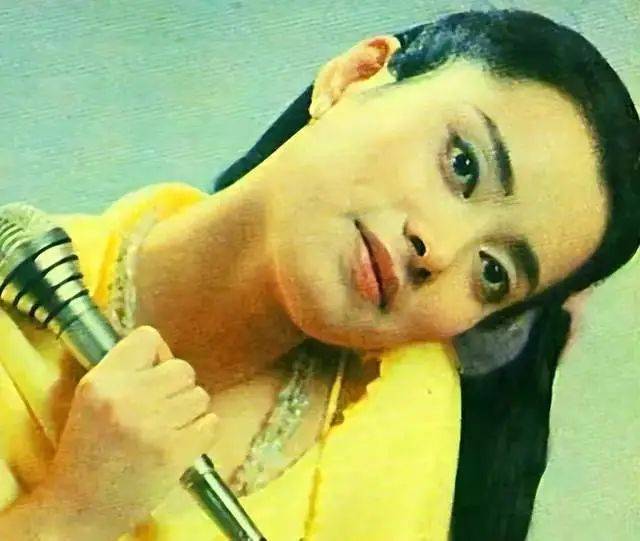 毛阿敏|富豪遗孀毛阿敏丧夫后首现身,拱手相让260亿巨额遗产