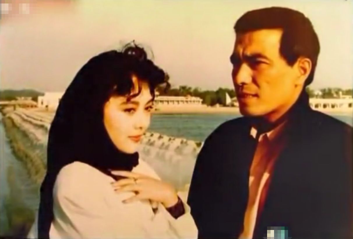 梁丽|著名演员梁丽：从当红女星到“通缉犯”，多年过去，她过得怎样？