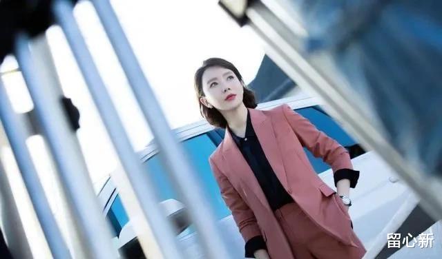 宋佳|8位女星自带“霸总”气质，霸气侧漏不油腻， 个个总裁范十足