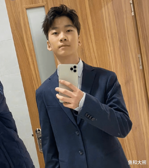 张亮|天天恋爱事件持续发酵，从早恋上升到校园暴力，张亮没能阻止悲剧