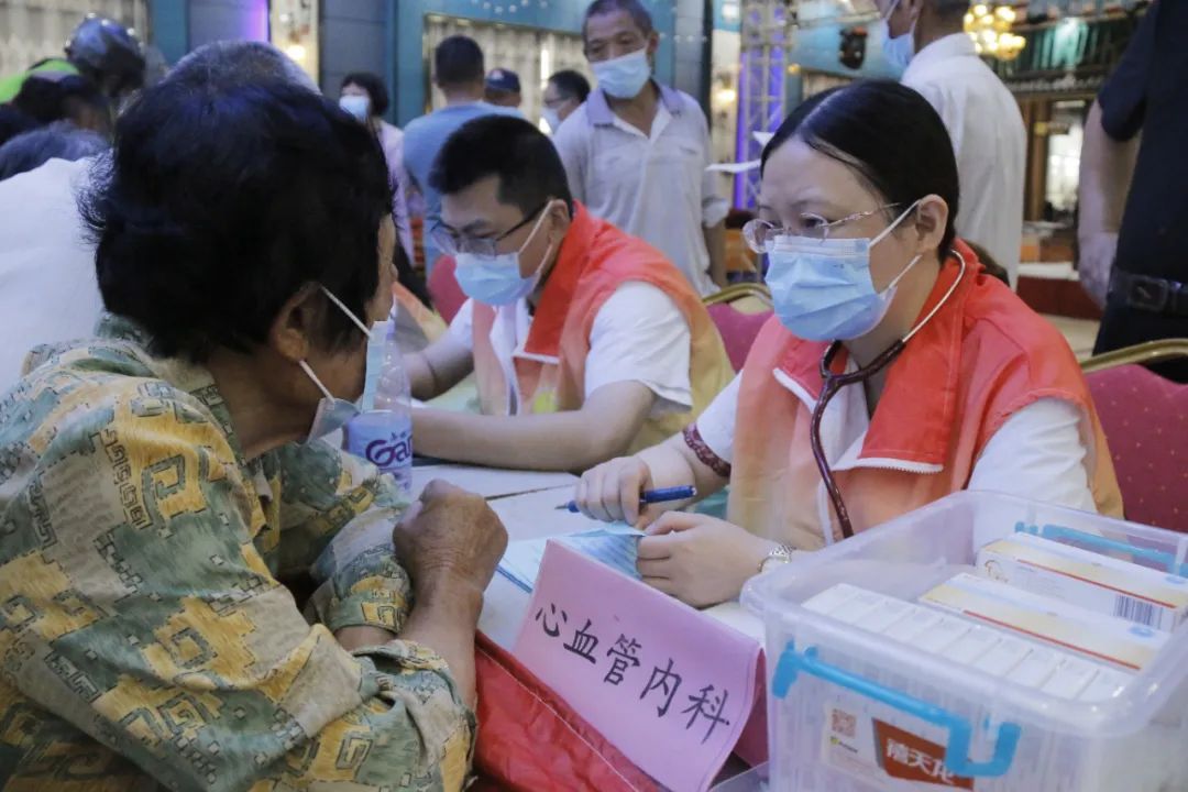 中药|我为群众办实事｜中医中药基层行，零距离服务百姓健康