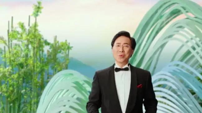 仙剑|廖昌永阿云嘎胡歌黄晓明等艺人合唱《我们的歌》，结果引人关注