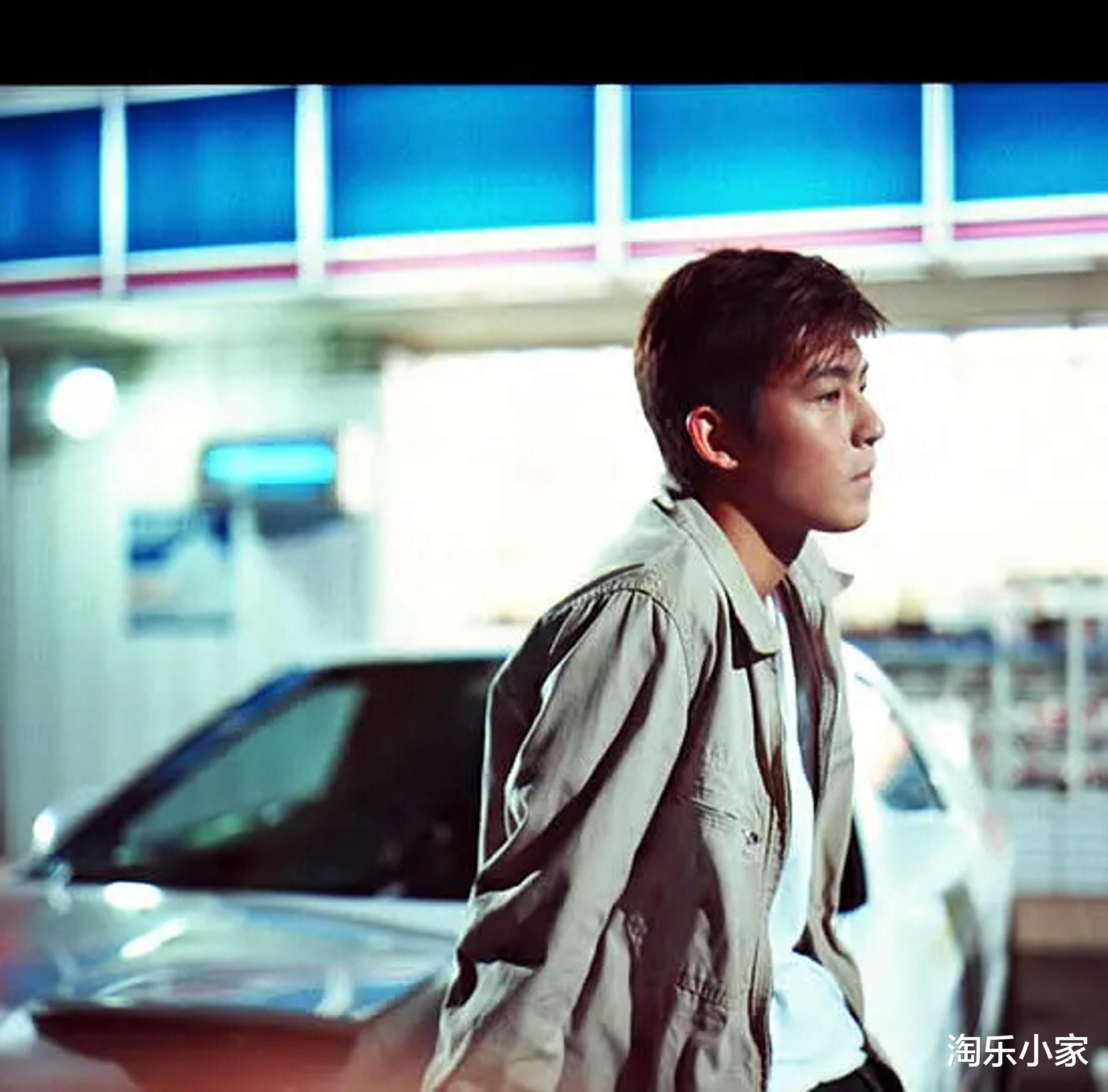 陈冠希|陈冠希和老婆玩游戏被捕捉，头发稀疏中间位头皮显见疑颓头！