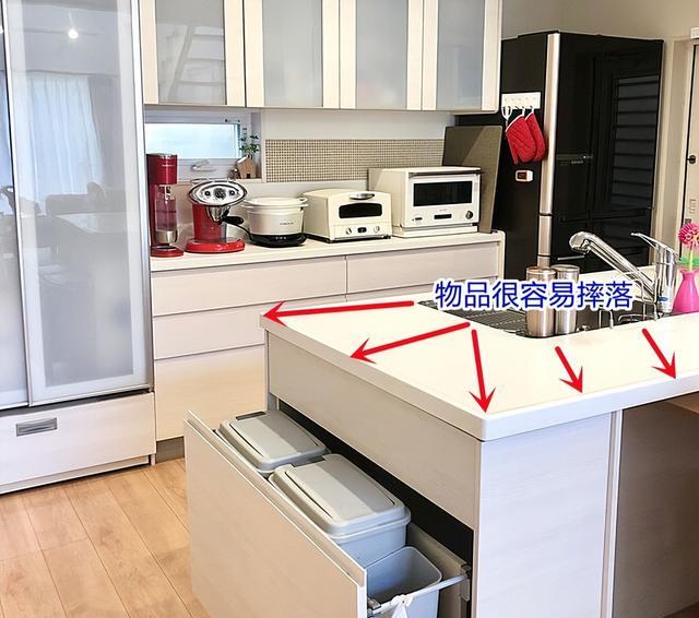不破不立,厨房台面外沿加高了20cm,实用好打理,这次又学到一招