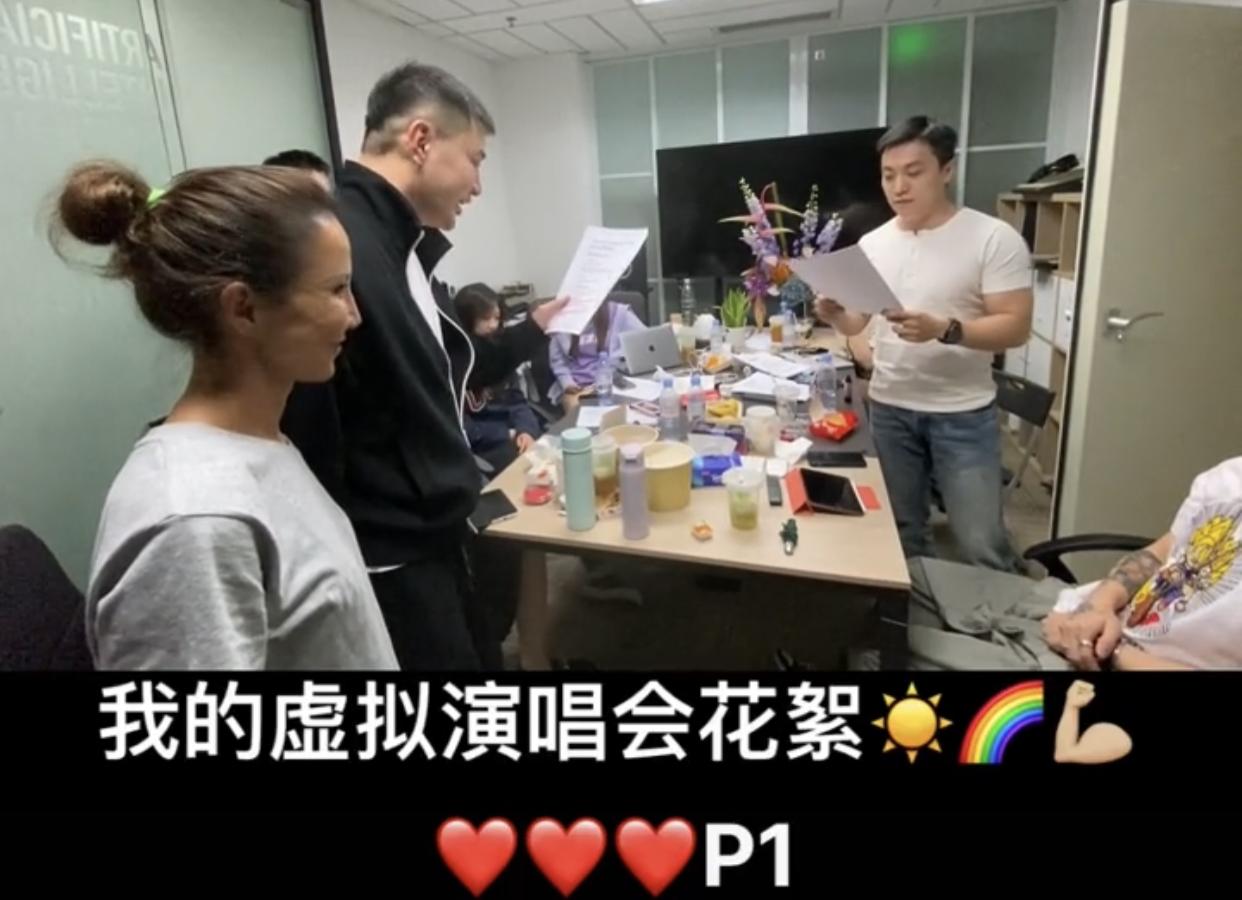 李玟|48岁李玟素颜现身!皮肤干燥黝黑认不出,与化妆后判若两人